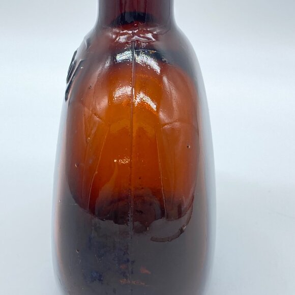 Pair Of Vintage Vinol Green and Amber Glass Flask Style Bottles Rounded Shape - Picture 12 of 15